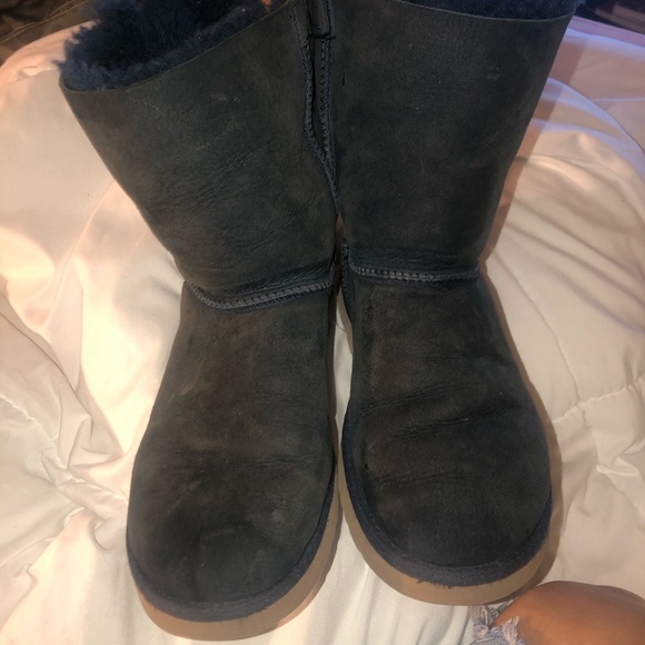 Bailey-Bow UGG Boot (limited edition) - Picture 2 of 5